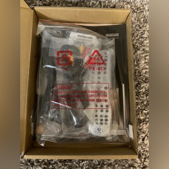 NEW VIZIO LCD remote, parts, cords, Manuel’s etc - Picture 3 of 4